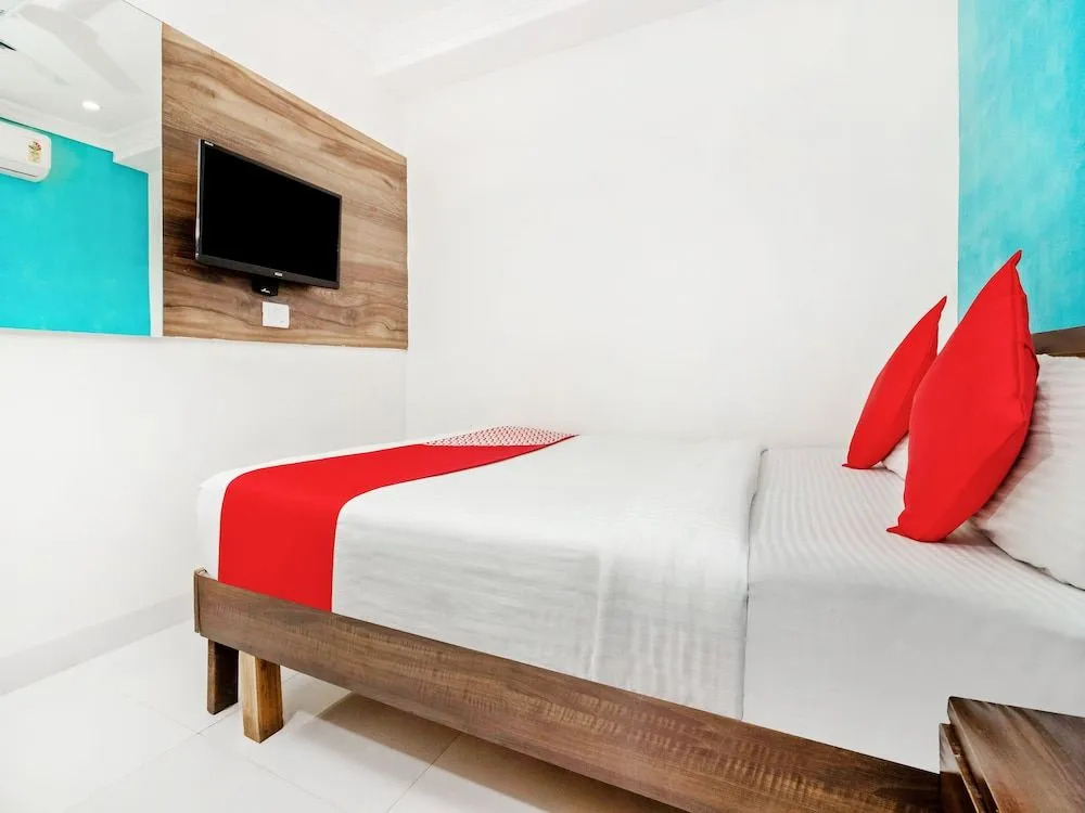 FabHotel The United