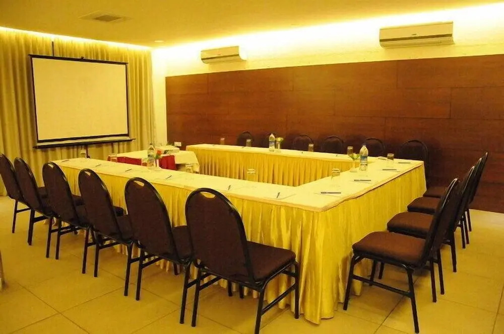 Sovereign Hotel
