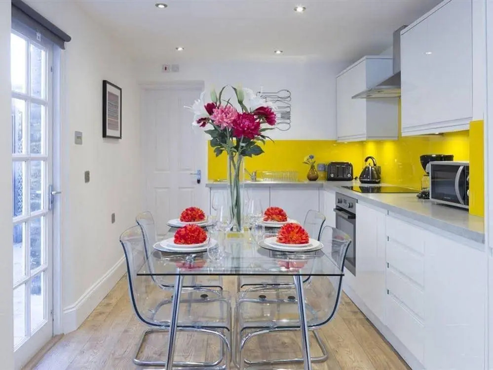 Charming Tower Bridge Apartment