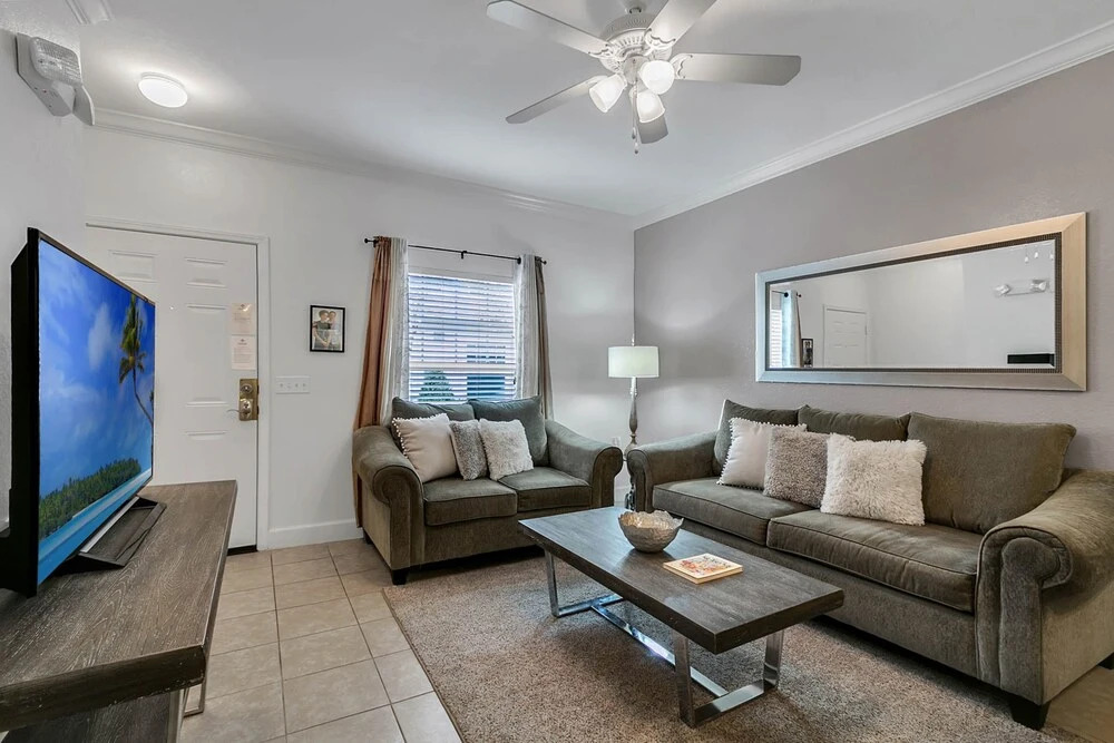 6-107 Lucaya - Master Vacation Homes