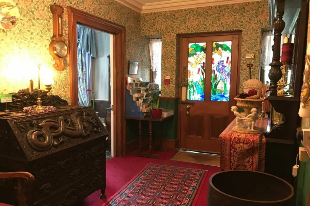 The Captain's House