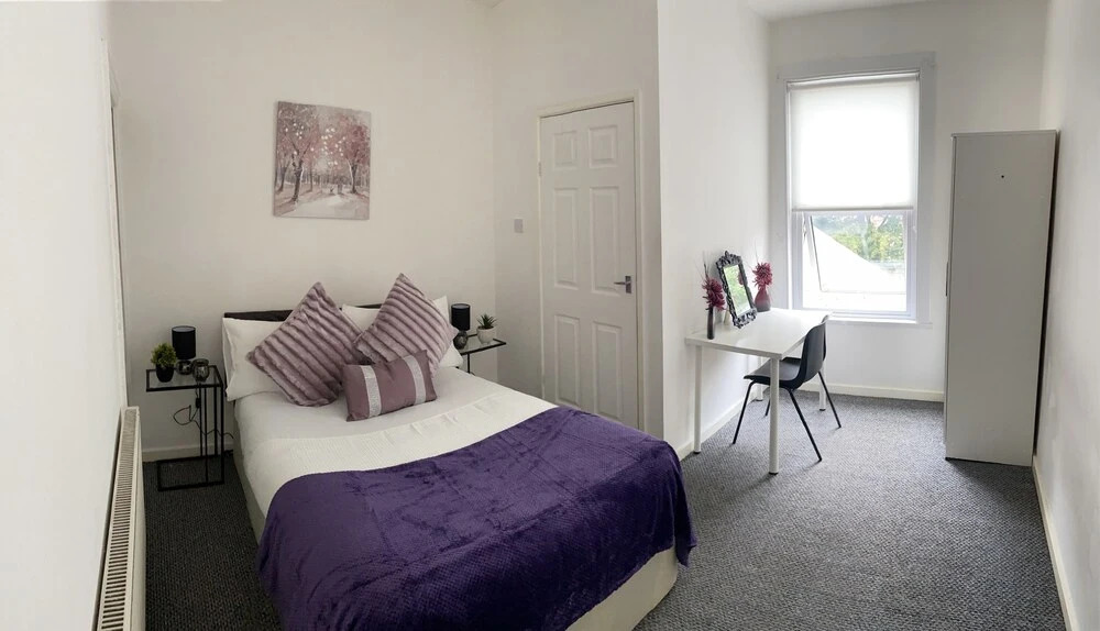 Modern 3-bed, 4 Bath House in Coventry City Centre