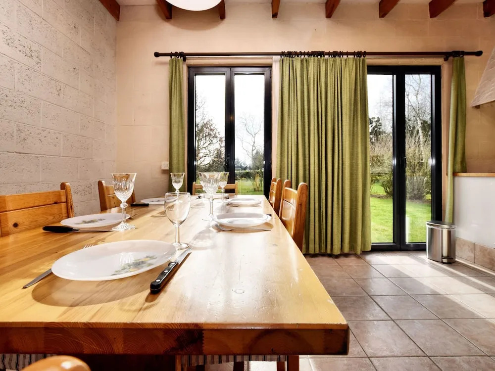 Holiday Home in Peaceful Setting and Large Garden
