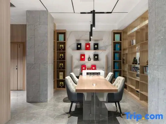 Yeste Hotel (Zhuhai Road Guomao Shopping Center)