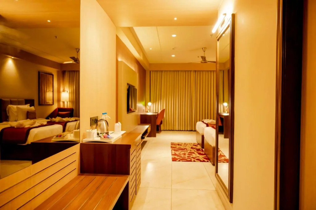 Hotel Pahadi