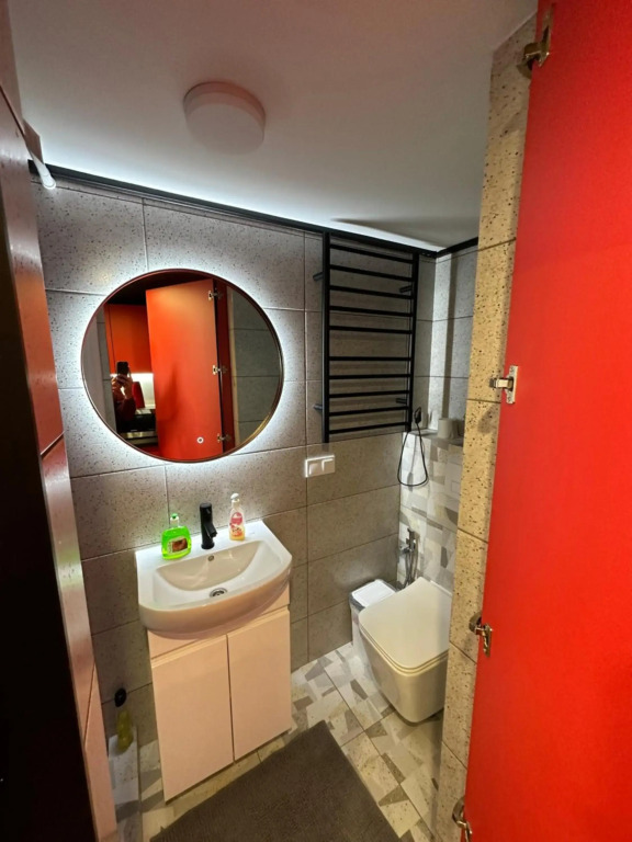 Metropolis apartment on Pekarska 2