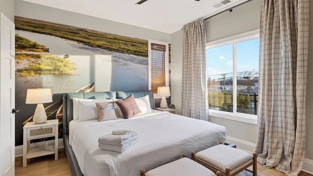 The Lodge by Avantstay Private Rooftop Lounge + Hot Tub + Skyline Views + Near Broadway