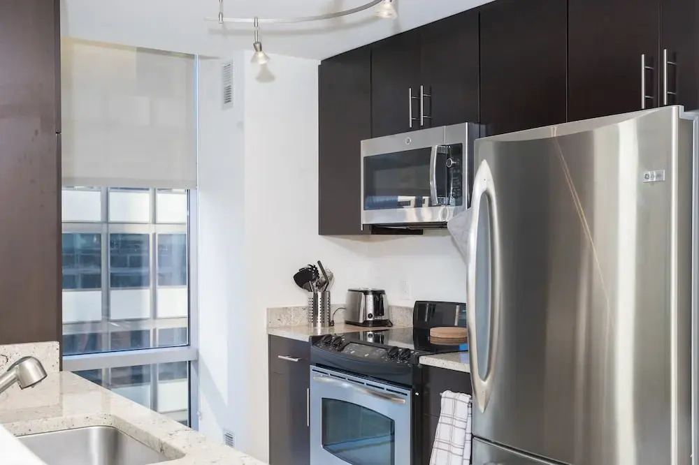 Arlington 2br/2ba Fully Furnished Apartment In Crystal City 2 Bedroom Apts by RedAwning