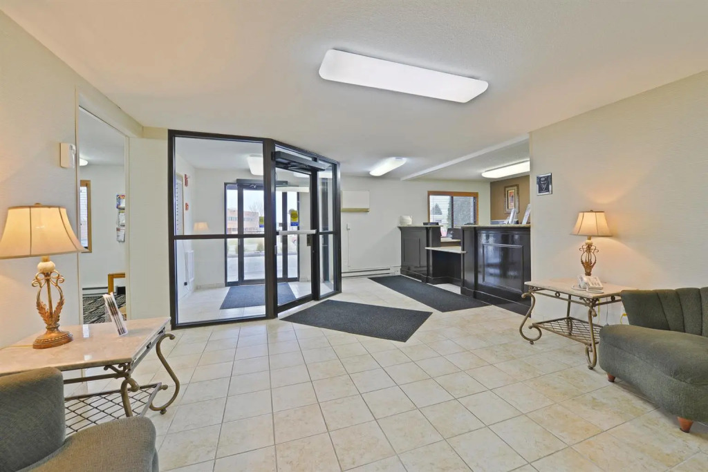 Americas Best Value Inn and Suites Bismarck