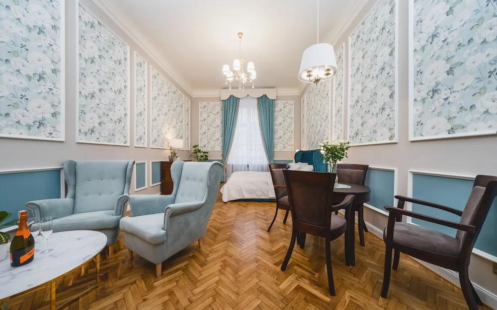 Krakow Royal Apartment