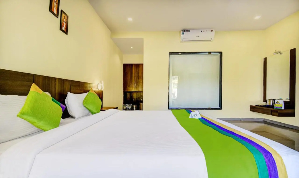 Treebo JP Cottage with Swimming Pool