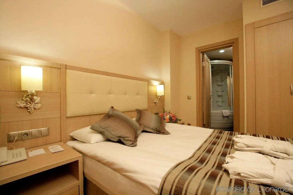 Grand Pearl Beach Resort And Spa