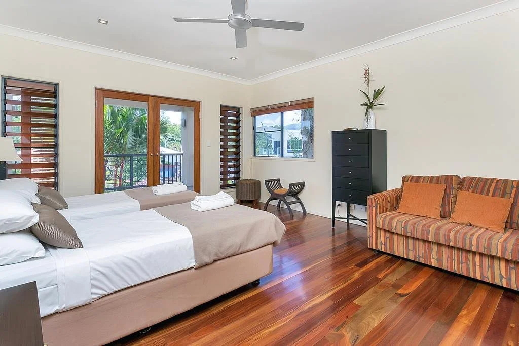 Reeflections Beachfront Holiday House