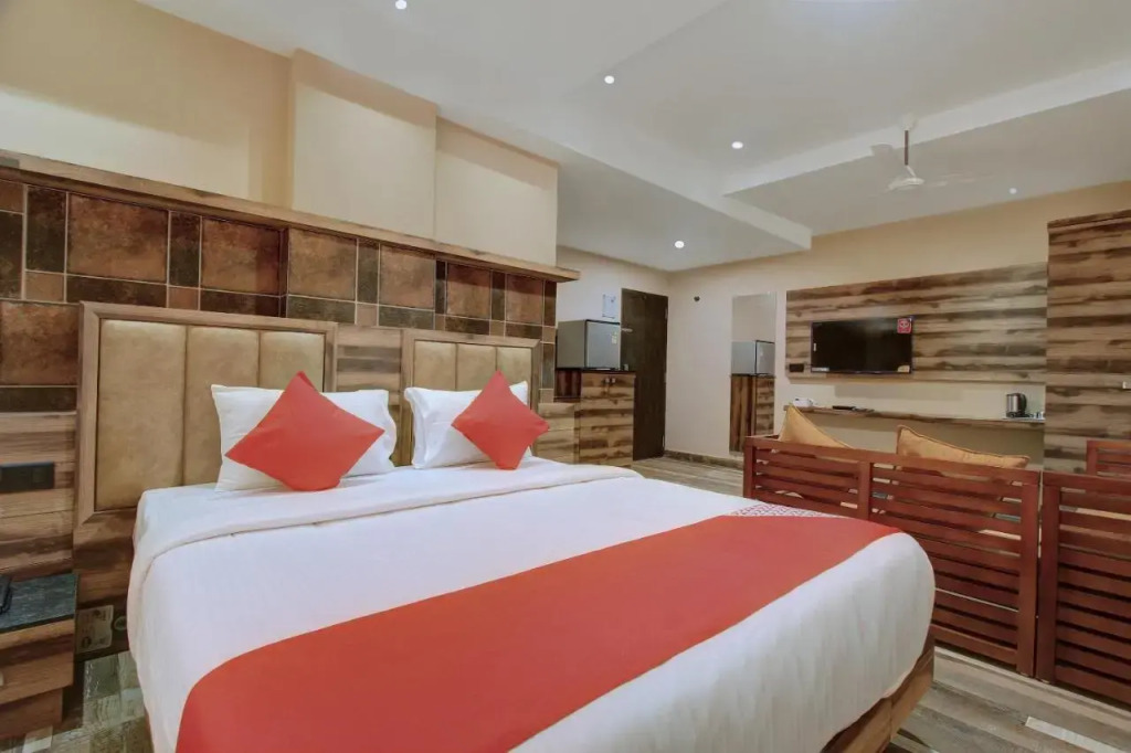 Oyo 23602 Laxman Residency