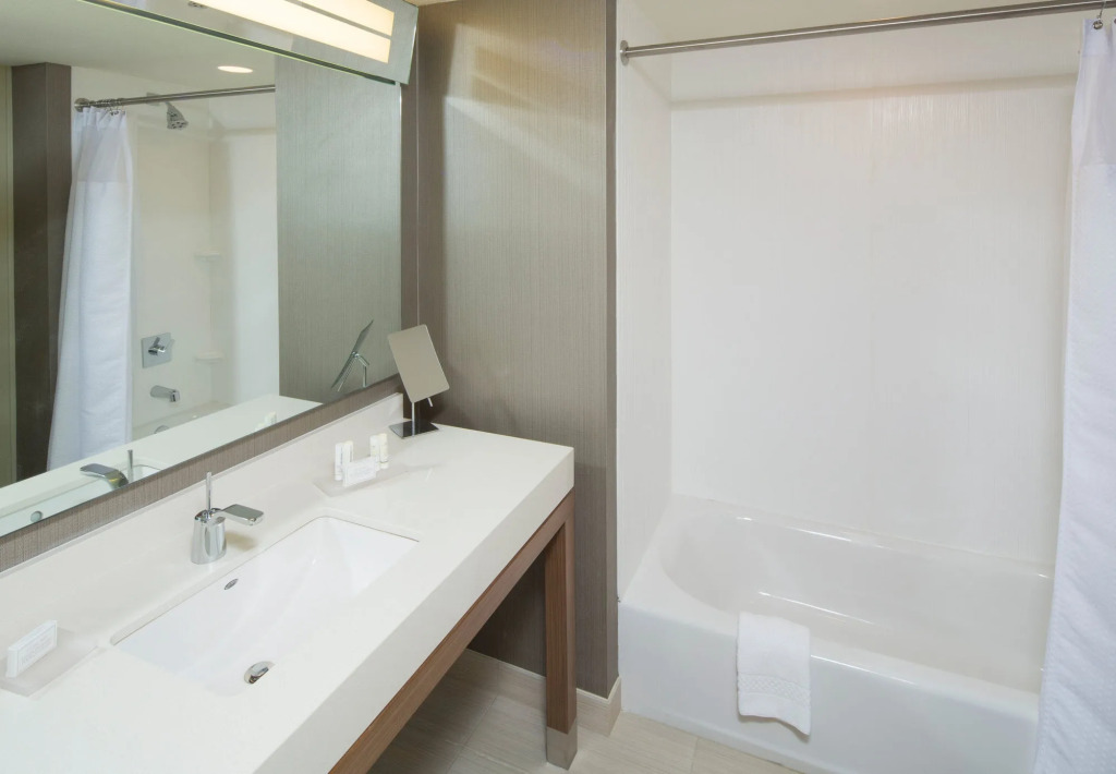 Courtyard by Marriott Dallas Midlothian-Midlothian Conf Ctr