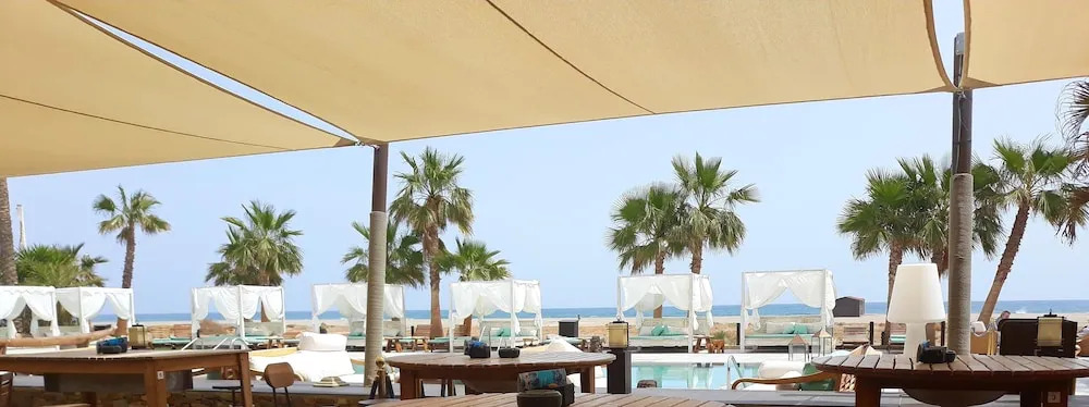 First Line Luxury Penthouse With Own Swimming Pool In Its Solarium Close To The