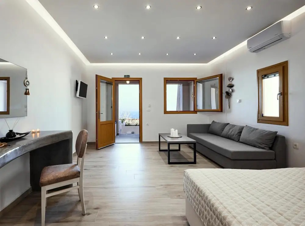 Alyvia Suites
