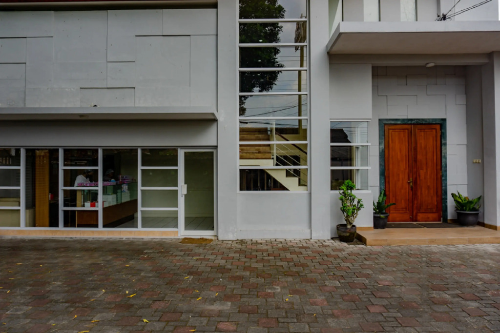RedDoorz near Jogja City Mall 4