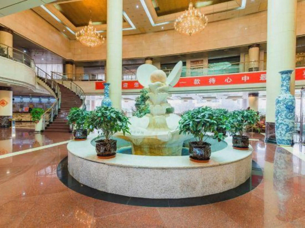 Succeed Hotel