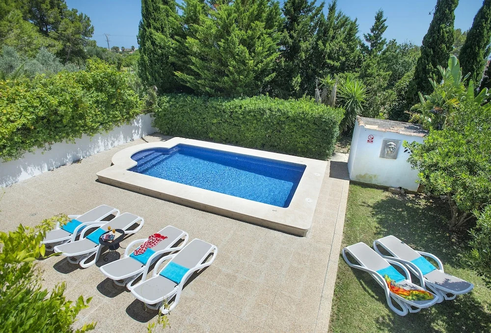 Owl Booking Villa Bocoris - 15 Min Walk to the Beach
