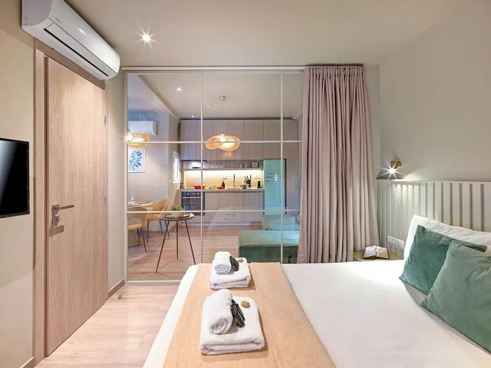 Karitsi Suites