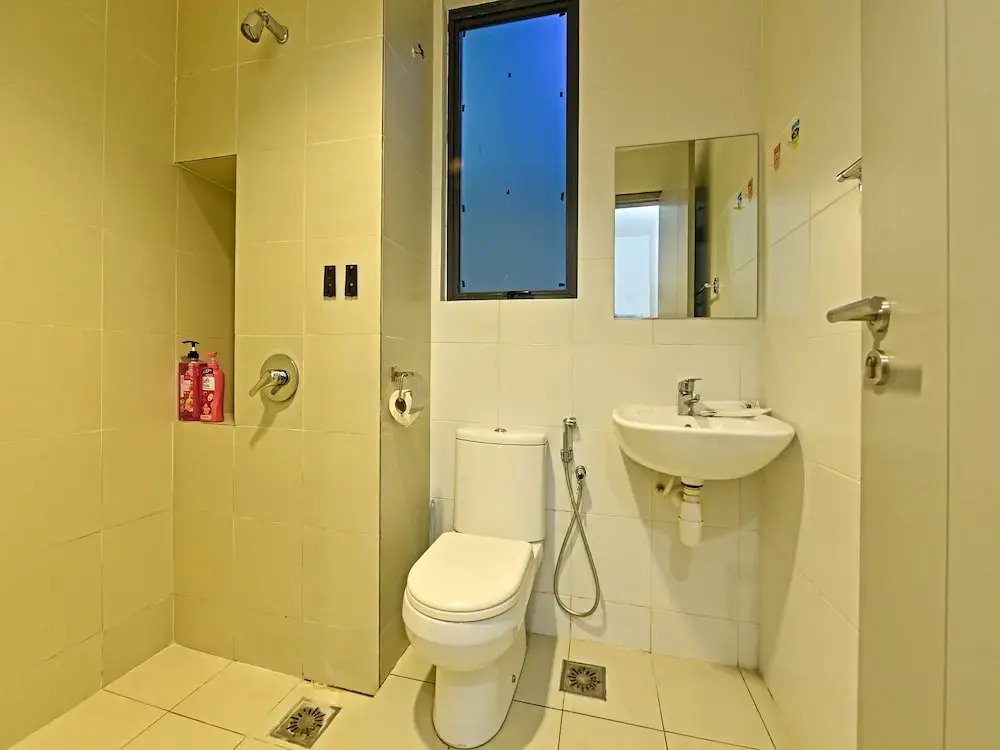 OYO Home  90581 1 Tebrau Residence