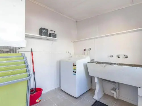 Victoria Parade, 29B