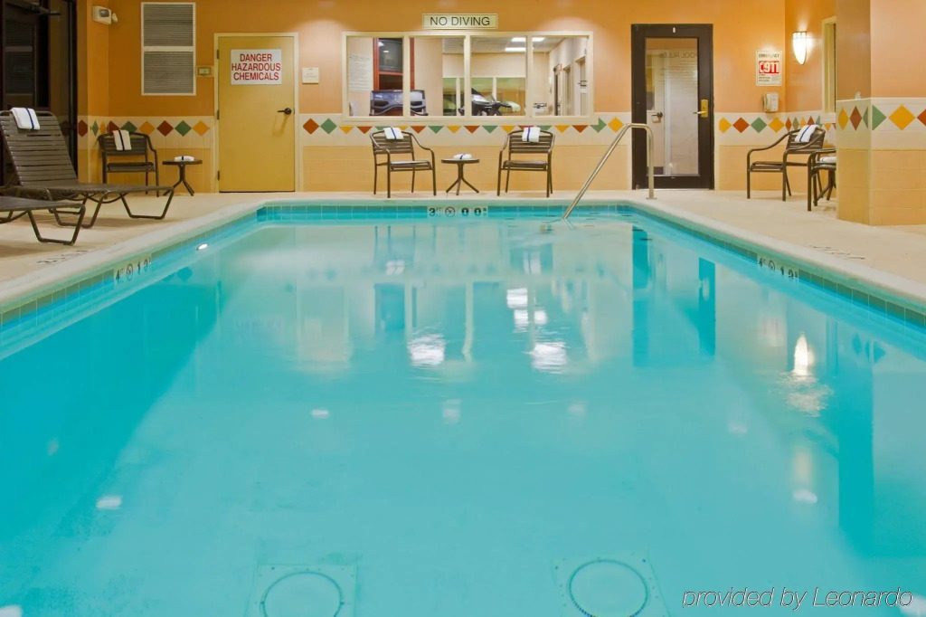 Holiday Inn Express Hotel & Suites Fort Wayne by IHG