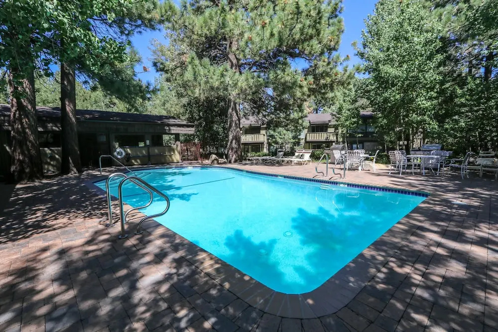 Chateau de Montagne 3 Spacious Condo With Great Complex Amenities On the Shuttle Route by RedAwning