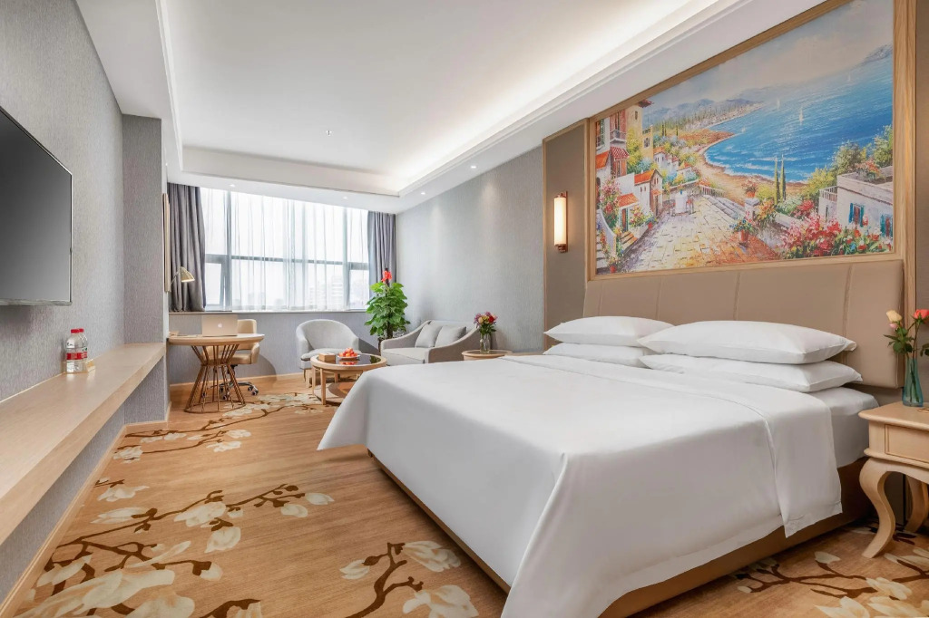 Vienna International Hotel (Dongguan Shipai Ecological Park)