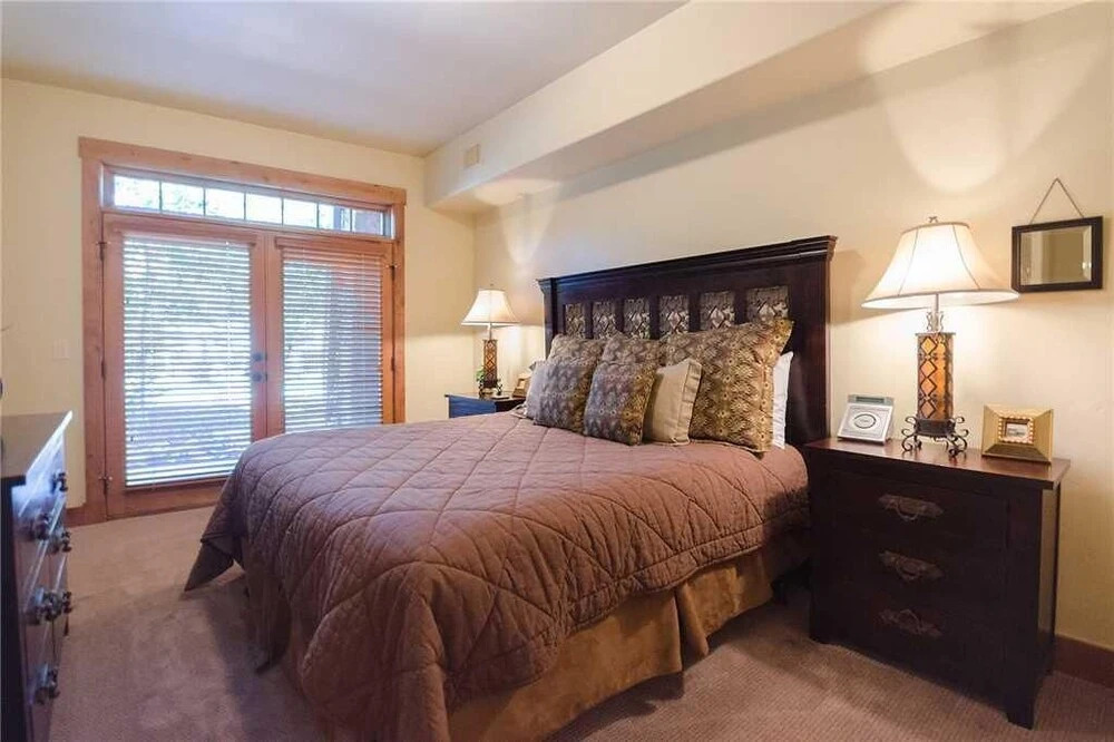 5109 Emerald Lodge, Trappeur's Crossing Apartment 4