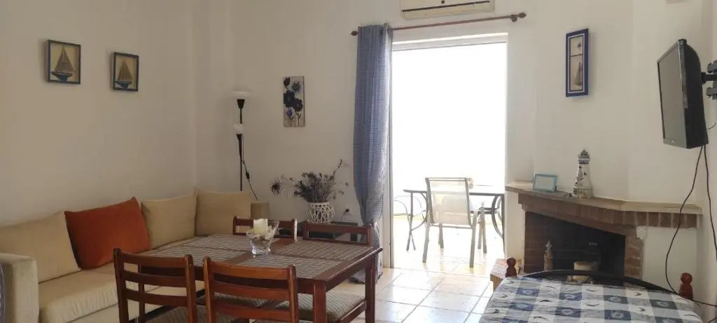 Kiveri Cave Apartment U6, near Nafplio, Kiveri