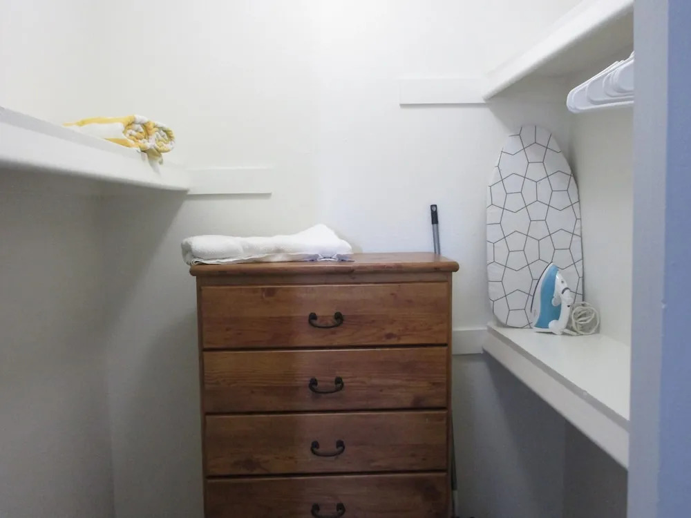130 Fully Furnished, amenities galore! by RedAwning