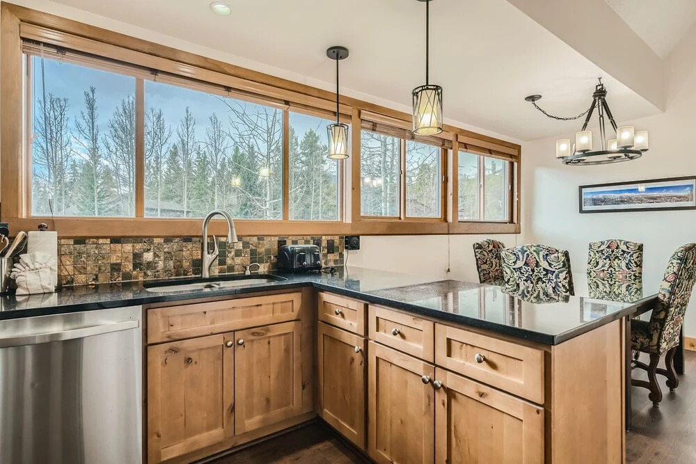 Ski Hill 32 by RedAwning