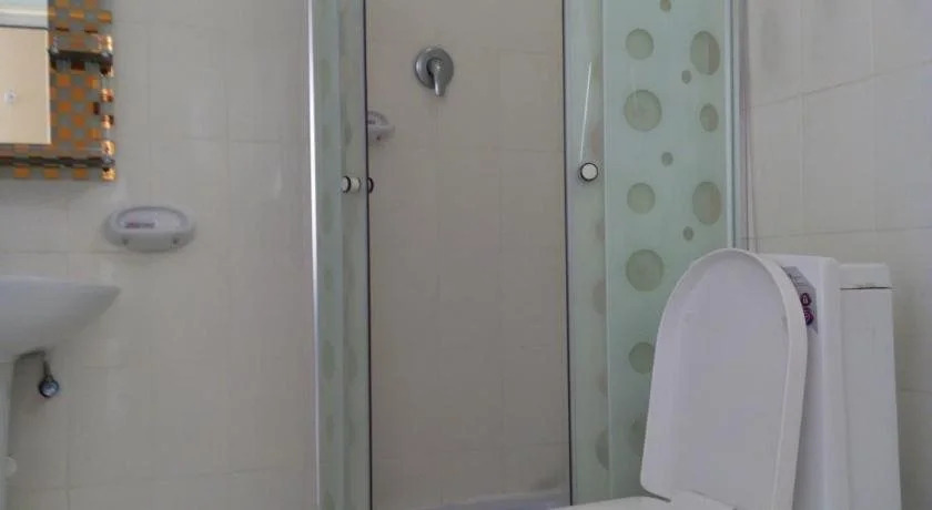 Zan-Seyoum Hotel