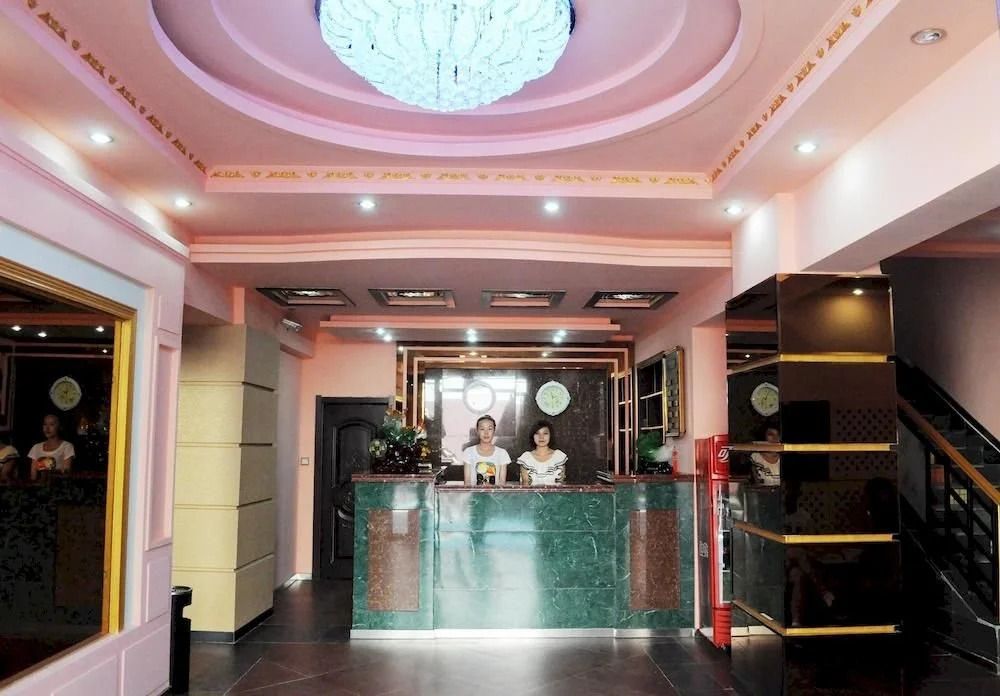 Zhuo  Ya  Boutique  Hotel(蛟河卓亚精品酒店)