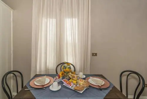 Tuscan Sun Holiday Apartments