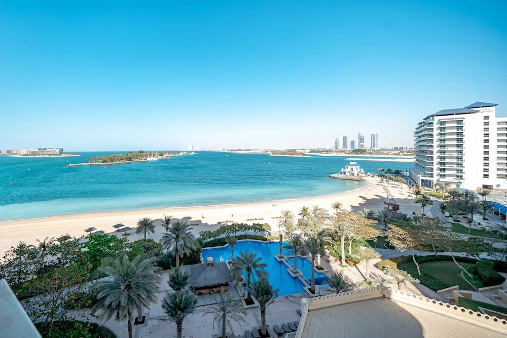 Luton Vacation Shoreline Sea View Apart