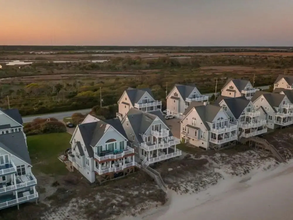 Ocean's Edge by Topsail Realty