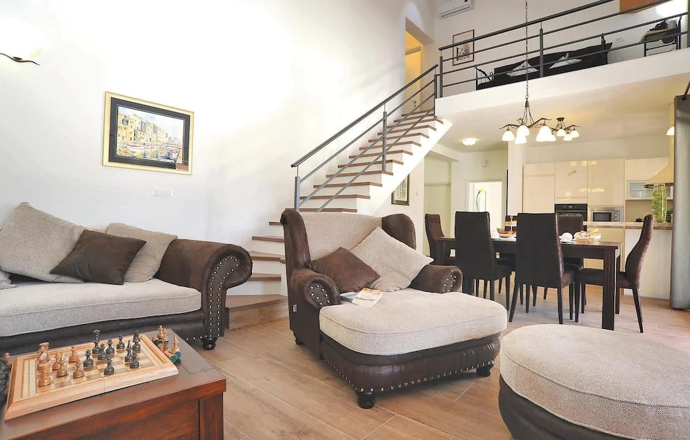 Beautiful Home in Sibenik With Wifi and 3 Bedrooms