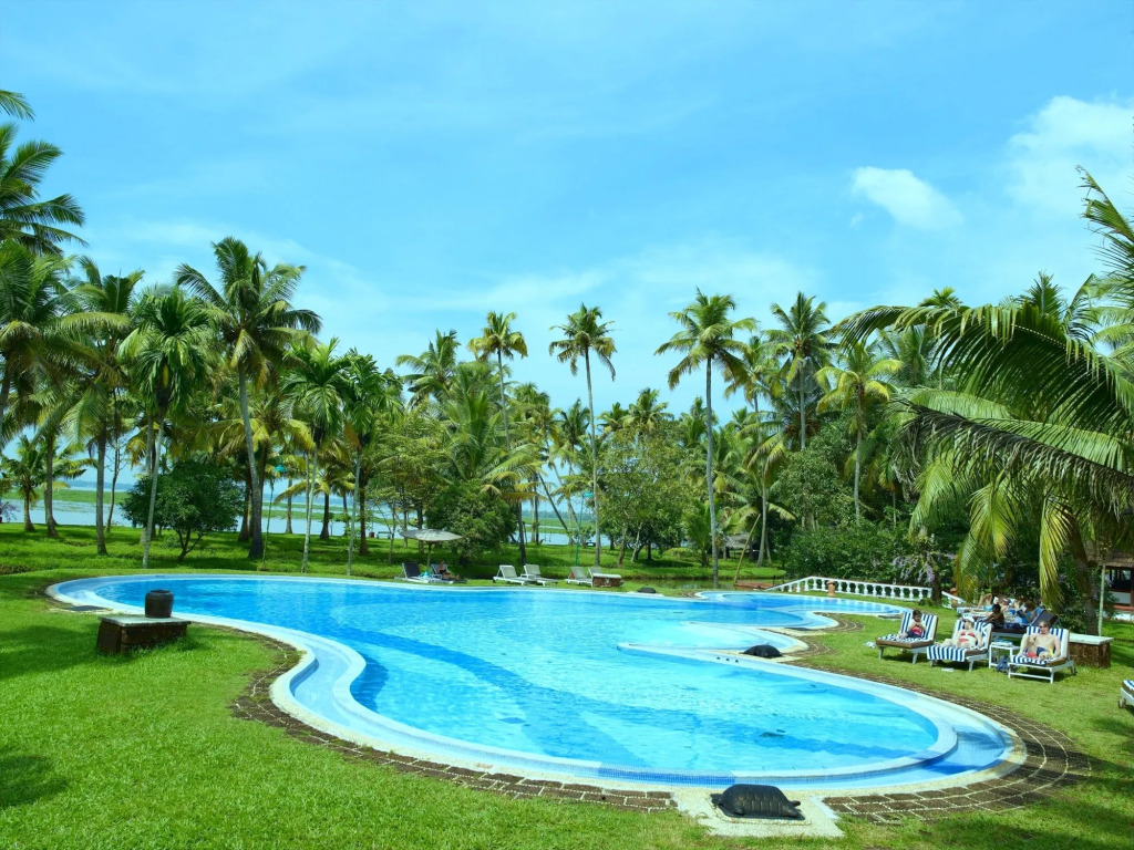 Coconut Lagoon Kumarakom - A CGH Earth Experience