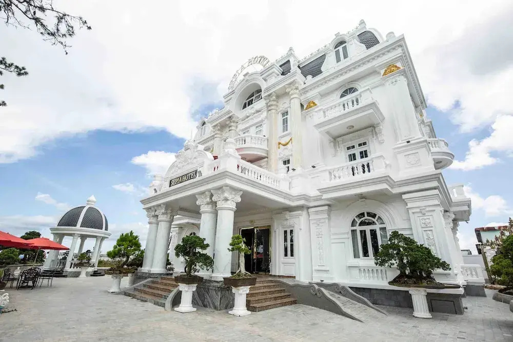 Sepia Hotel DaLat
