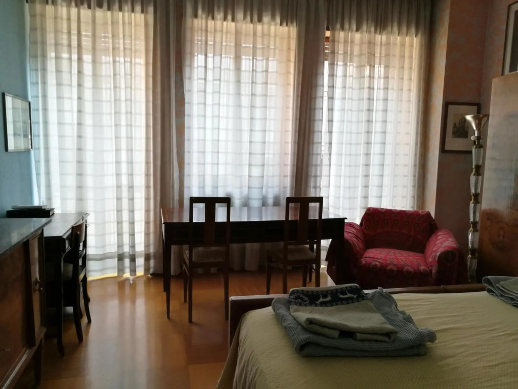 big room in Milano center