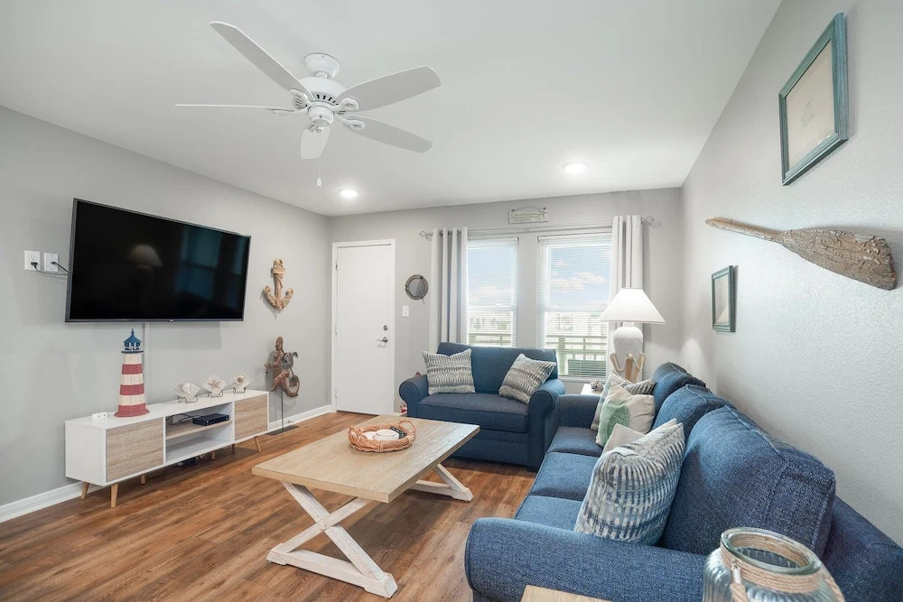Sunrise Villas 208 - BOARDWALK TO THE BEACH