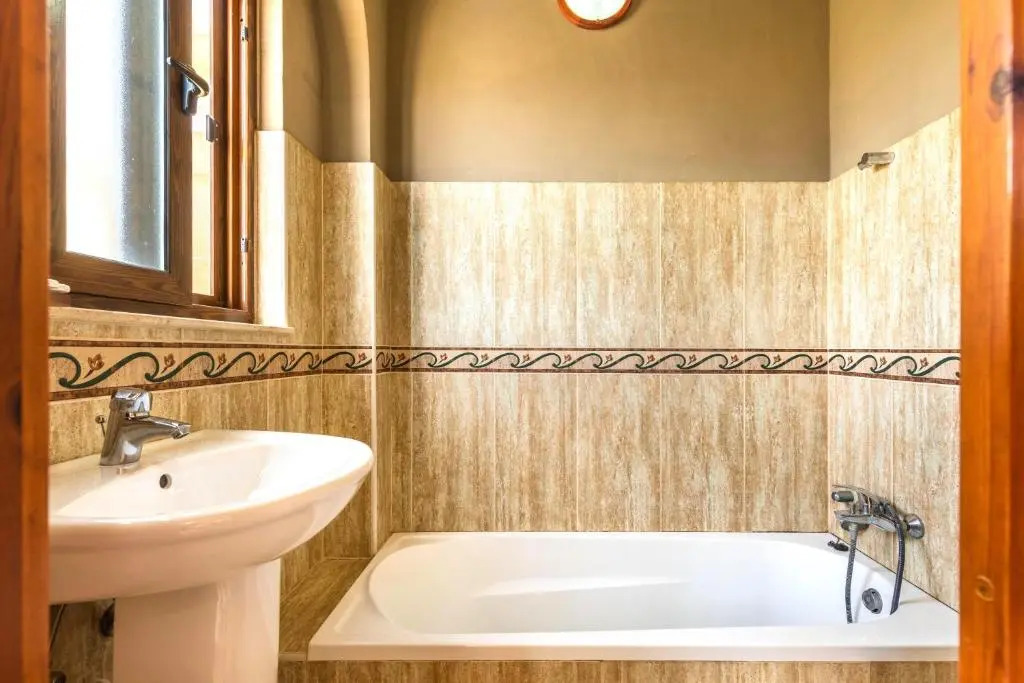 Ta Lucija Sleeps 4 with Private Pool