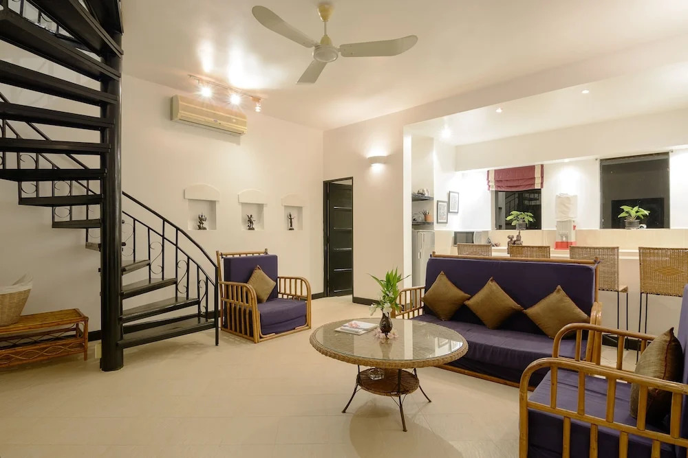 Dechasey Residence