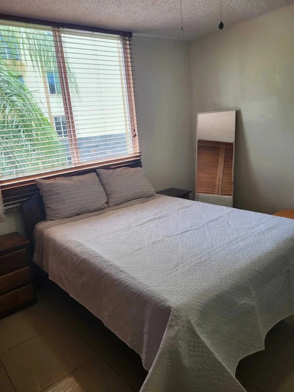 Family-friendly Condo With Pool View, Walk to Jaco Beach