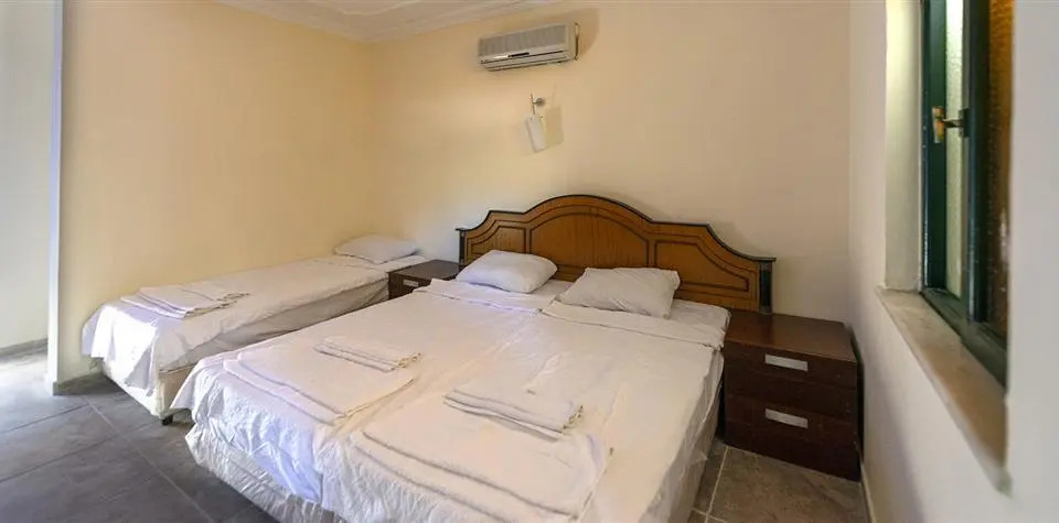 Kromer Garden Hotel