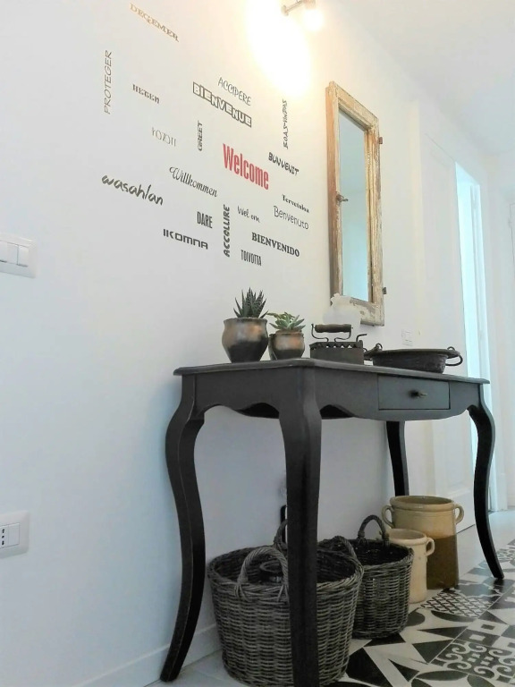 Déjà Vu apartment