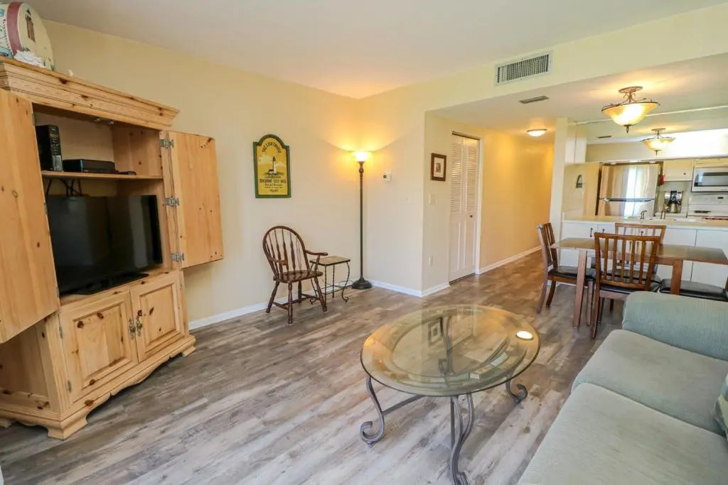 Creston House 10C